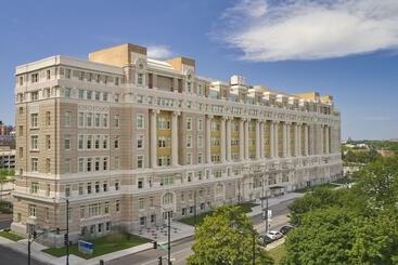 هتل Hyatt House Chicago Medical/university District