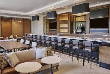 هتل Hyatt House Chicago Medical/university District