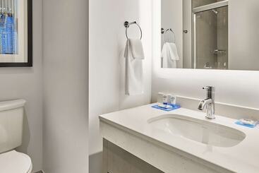 هتل Hyatt House Chicago Medical/university District