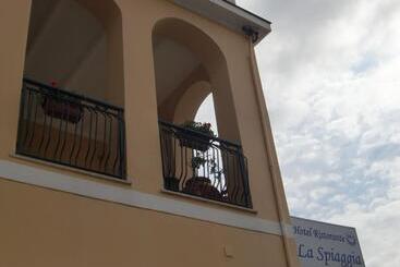 هتل La Spiaggia