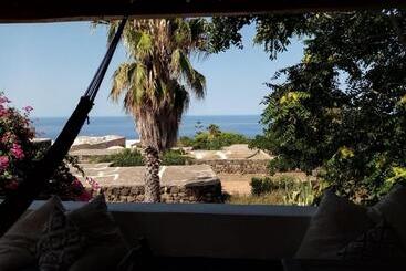 هتل Resort La Casa Dei Fiori