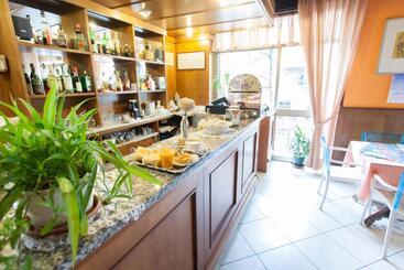 هتل Ristorante San Carlo