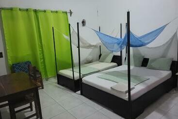 پانسیون Guesthouse Cocotiers Cotonou