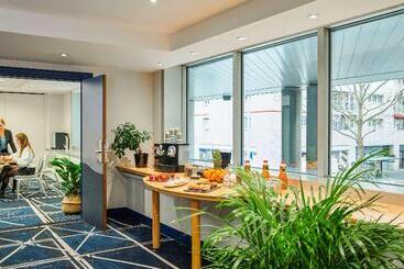 Residence Mercure Paris La Defense Grande Arche