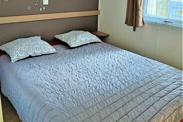 هتل Mobil Homes Deux Chambres