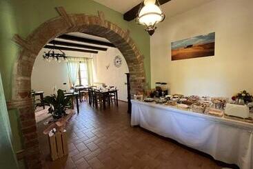 هتل Agriturismo Il Gonzeto, Montepulciano