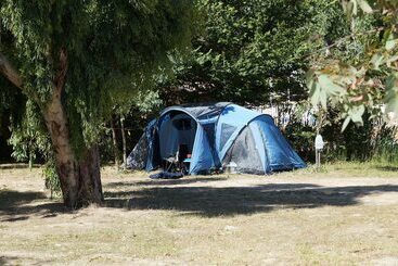 هتل Camping Les Castors