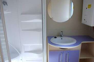 هتل Camping Les Tilleuls Chalets