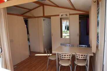 هتل Camping Les Tilleuls   Chalets