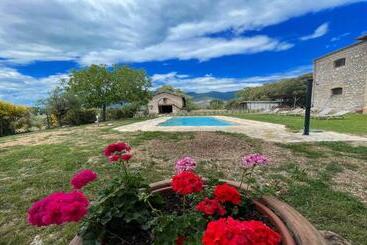 هتل Exclusive Pool Open All Year Spoleto Biofarm Slps 8 Village Shops, Bar1 Km 6