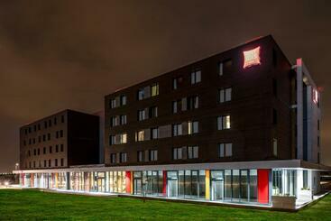 هتل Ibis Gonesse