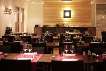 هتل Le Chalet Du Mont Vallon Spa Resort