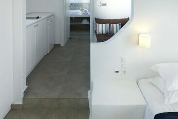 هتل Santa Maria Luxury Suites & Spa