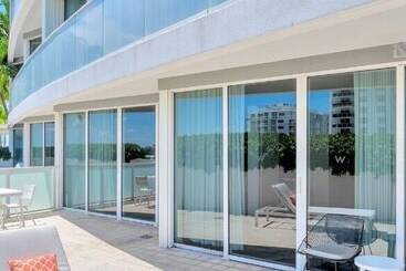 W Fort Lauderdale