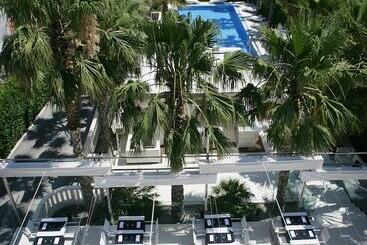 Damianii Luxury Boutique Hotel & Spa