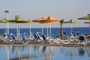 Hotel Aktea Beach Village