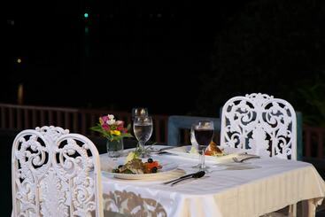 هتل Arawan Krabi Beach Resort