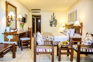 هتل Baobab Beach Resort & Spa