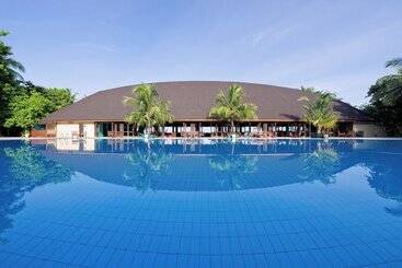 هتل Canareef Resort Maldives