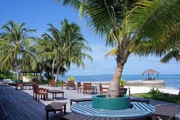 هتل Canareef Resort Maldives