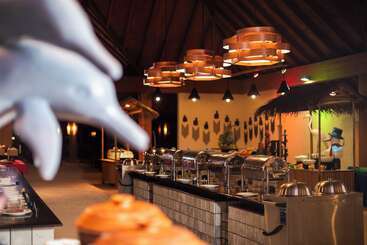 هتل Canareef Resort Maldives