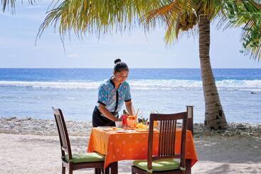 هتل Canareef Resort Maldives
