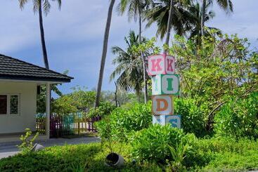 هتل Canareef Resort Maldives