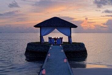 هتل Canareef Resort Maldives