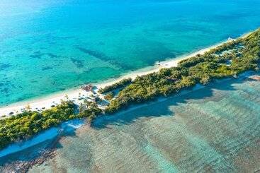 هتل Canareef Resort Maldives