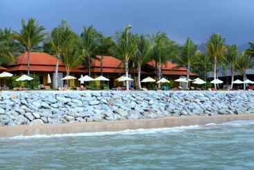 هتل Chongfah Beach Resort Khaolak   Sha Extra Plus