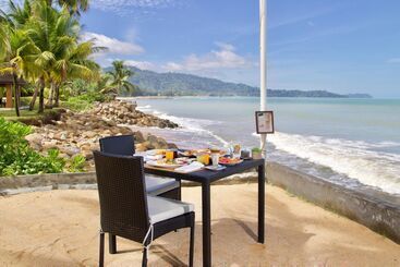 هتل Chongfah Beach Resort Khaolak   Sha Extra Plus