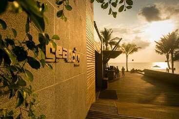 هتل Chongfah Beach Resort Khaolak   Sha Extra Plus