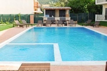 Eleana Boutique Hotel & Blue Infinity