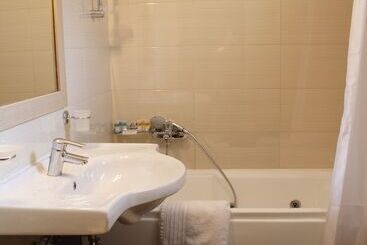 Eleana Boutique Hotel & Blue Infinity