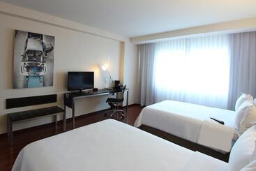 هتل Opus Grand Toluca Aeropuerto