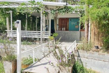 هتل Glur Hostel