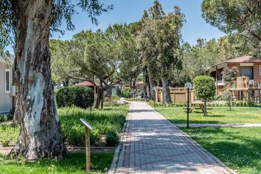 هتل Golfo Del Sole Holiday Resort