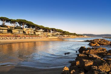 هتل Golfo Del Sole Holiday Resort