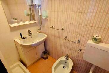 Hg Hotel Italia