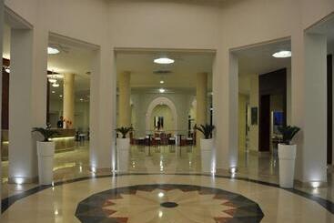 هتل Khayam Garden Beach Resort & Spa