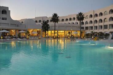 هتل Khayam Garden Beach Resort & Spa