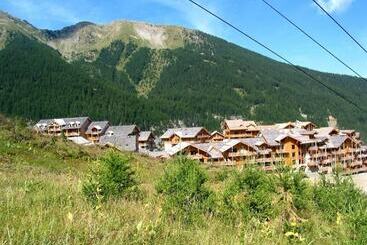 Отель La Combe D Or