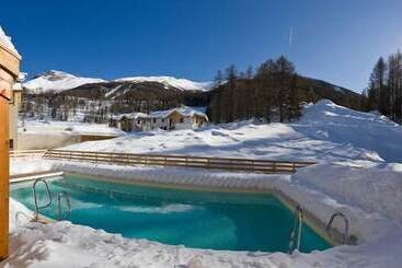 Отель La Combe D Or