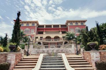 هتل Lake Victoria Serena Golf Resort & Spa