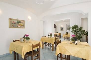 هتل & Residence Matarese