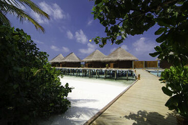هتل Mirihi Island Resort