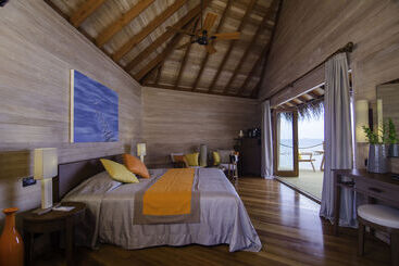 هتل Mirihi Island Resort