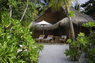 هتل Mirihi Island Resort