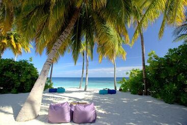 هتل Mirihi Island Resort