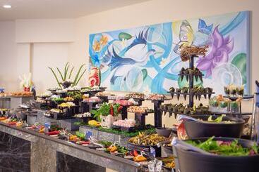 هتل Mirihi Island Resort
